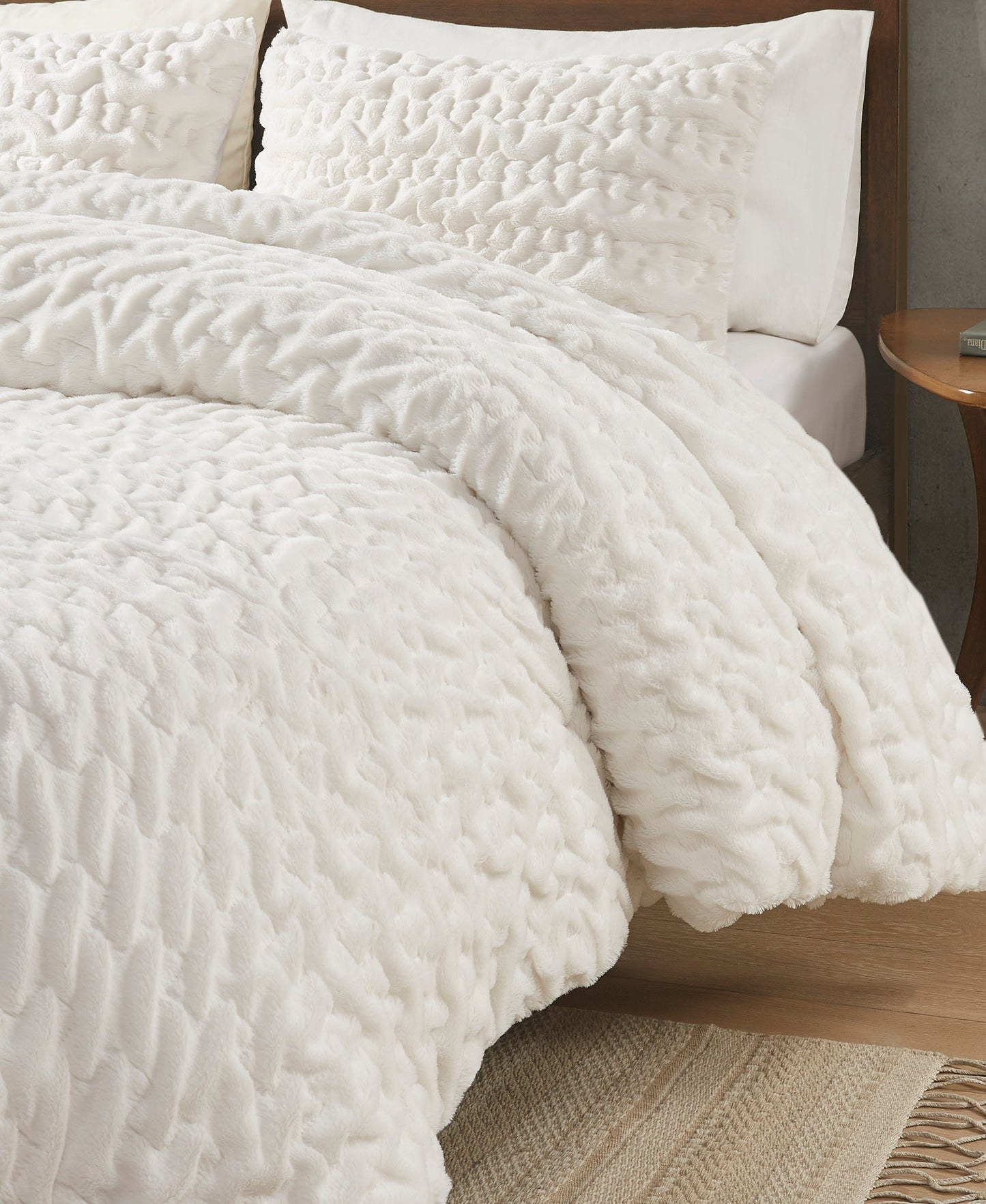 Dakota Ruched Fur Down Alternative Comforter Set