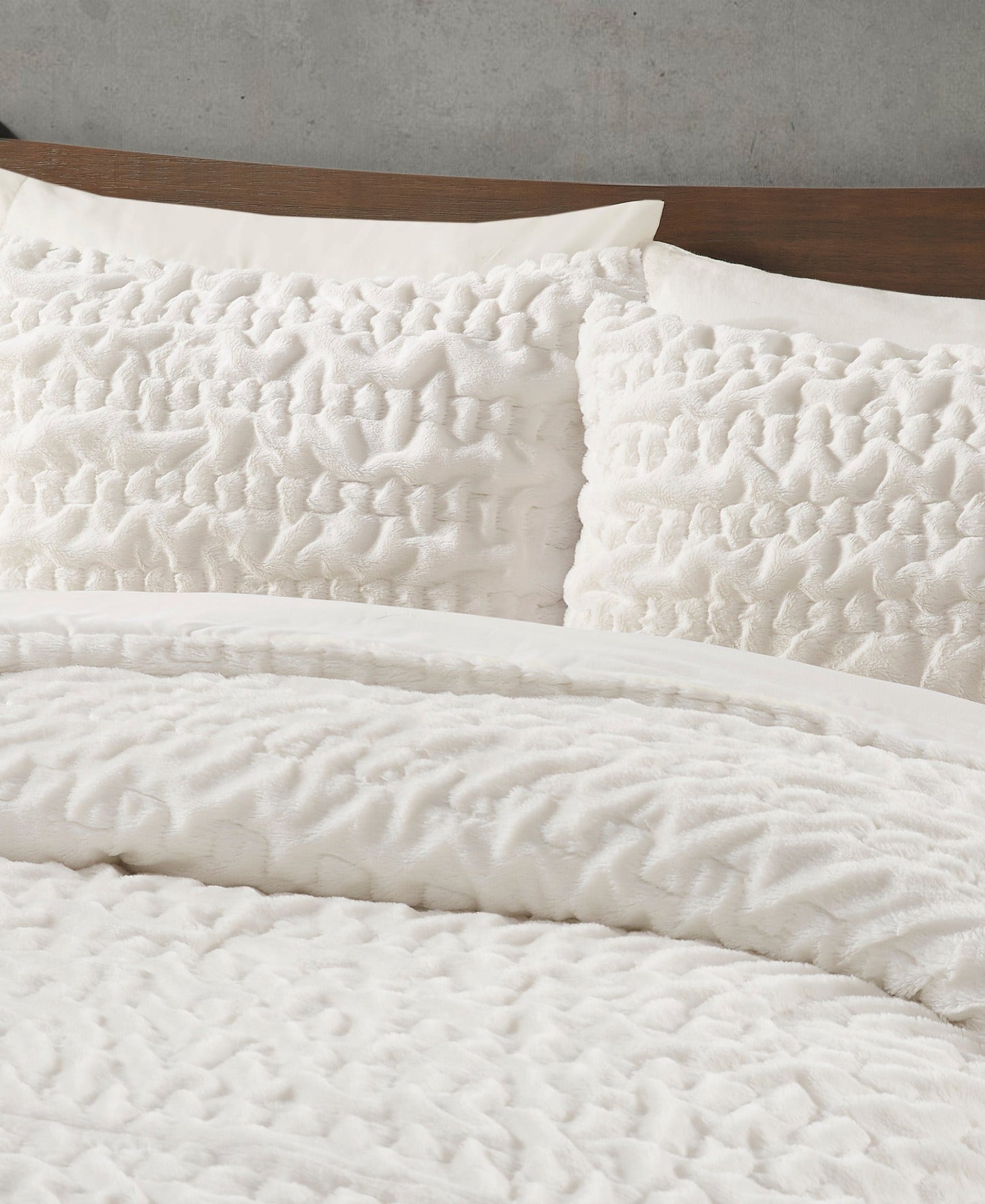 Dakota Ruched Fur Down Alternative Comforter Set