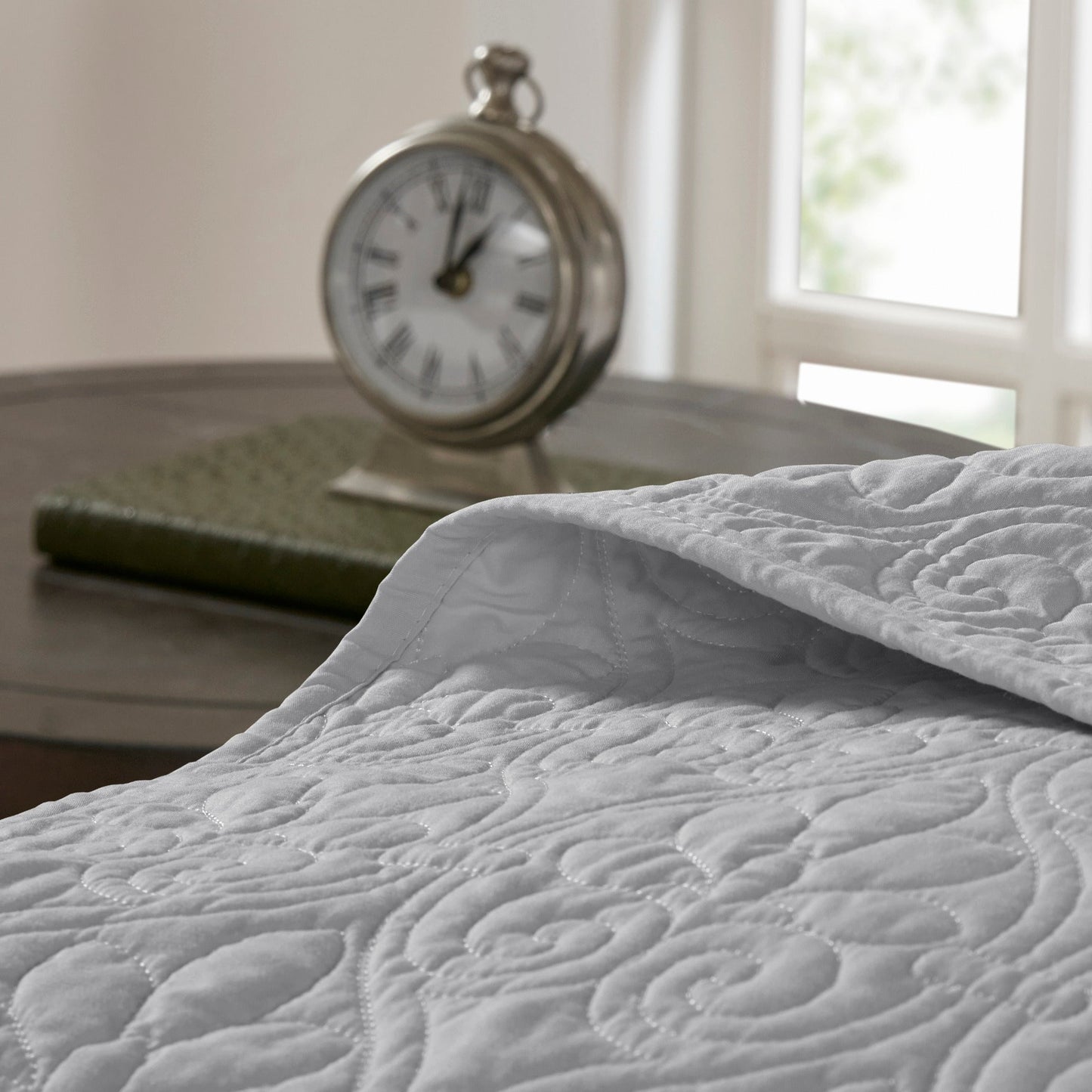 Vancouver Reversible Bedspread Set