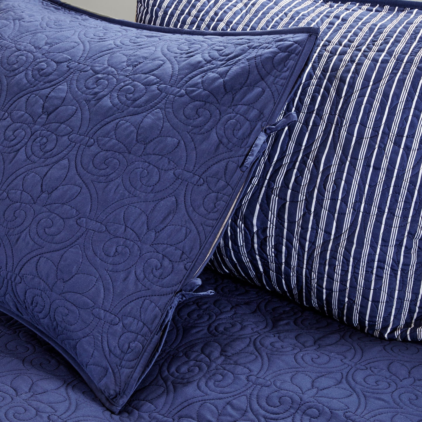 Vancouver 6 Piece Reversible Daybed Cover Set