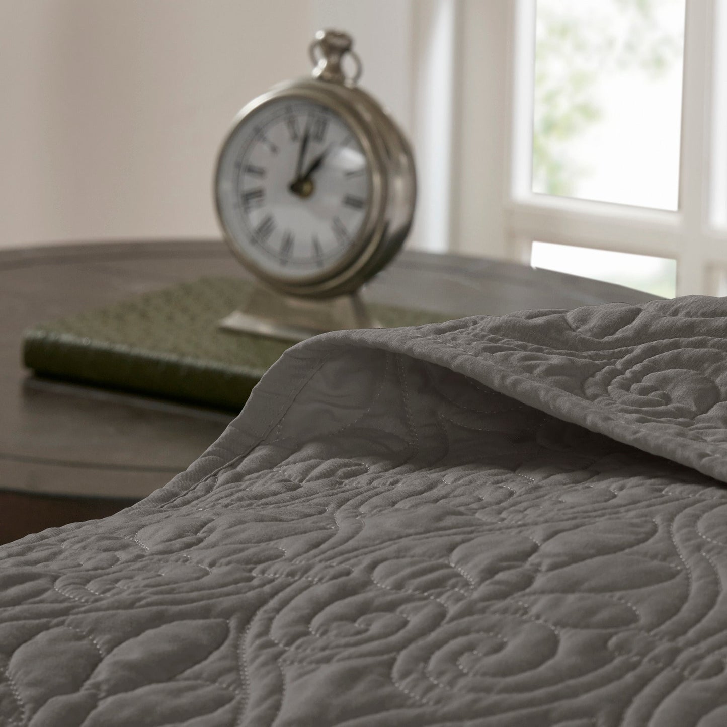 Vancouver Reversible Bedspread Set