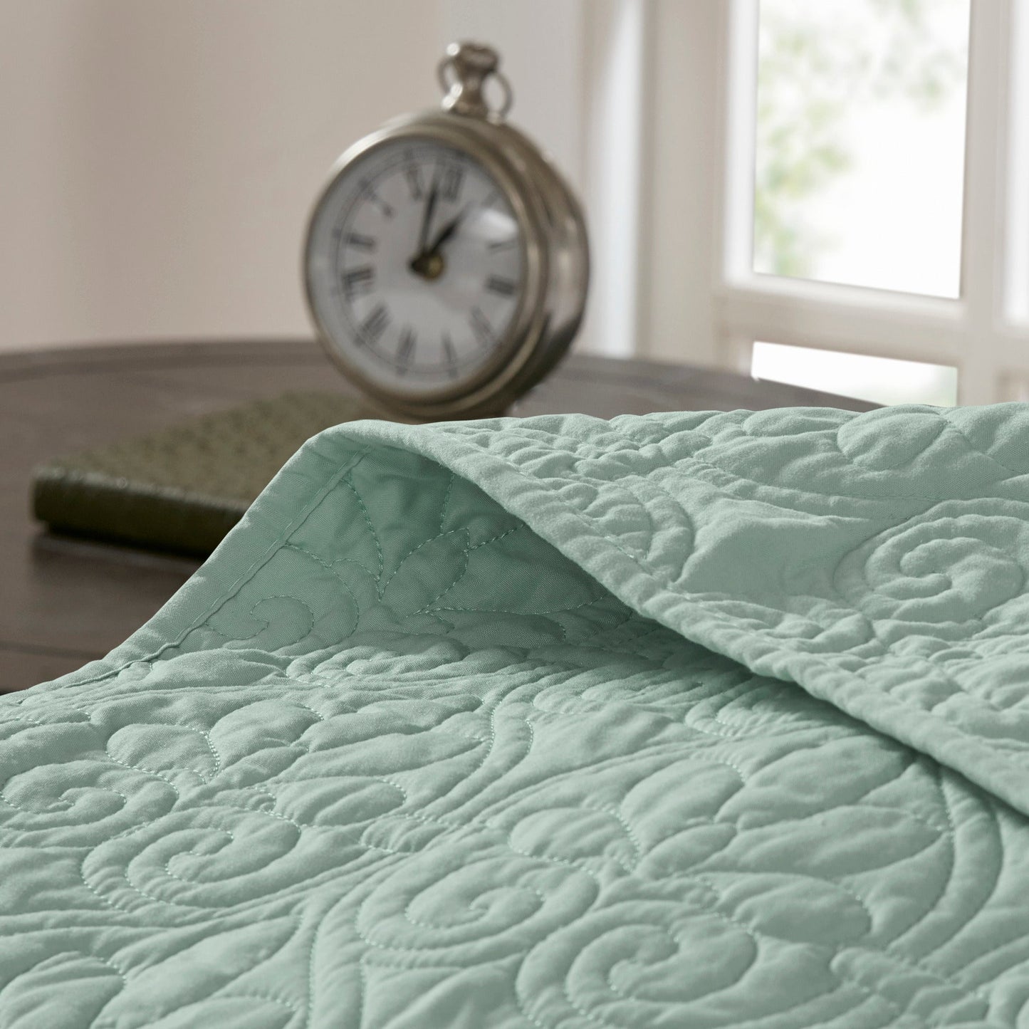 Vancouver Reversible Bedspread Set