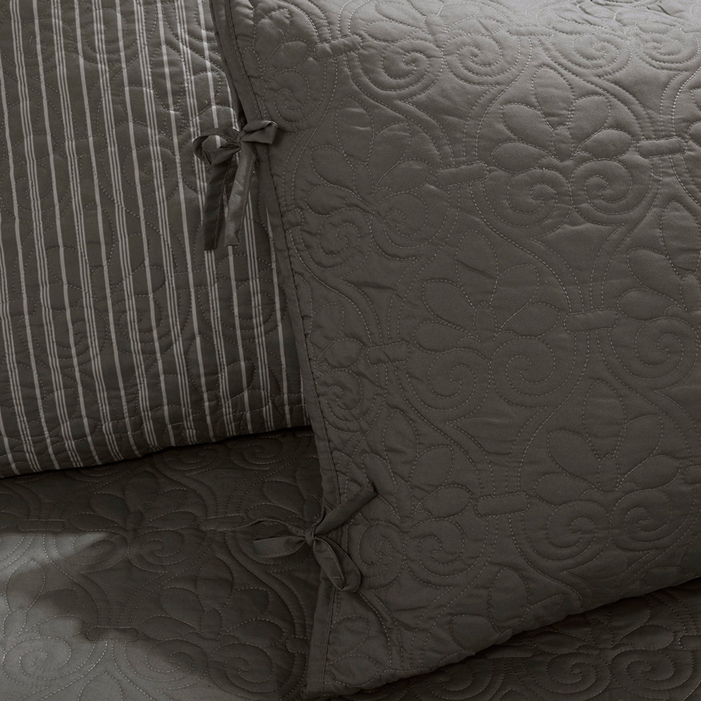 Vancouver 6 Piece Reversible Daybed Cover Set