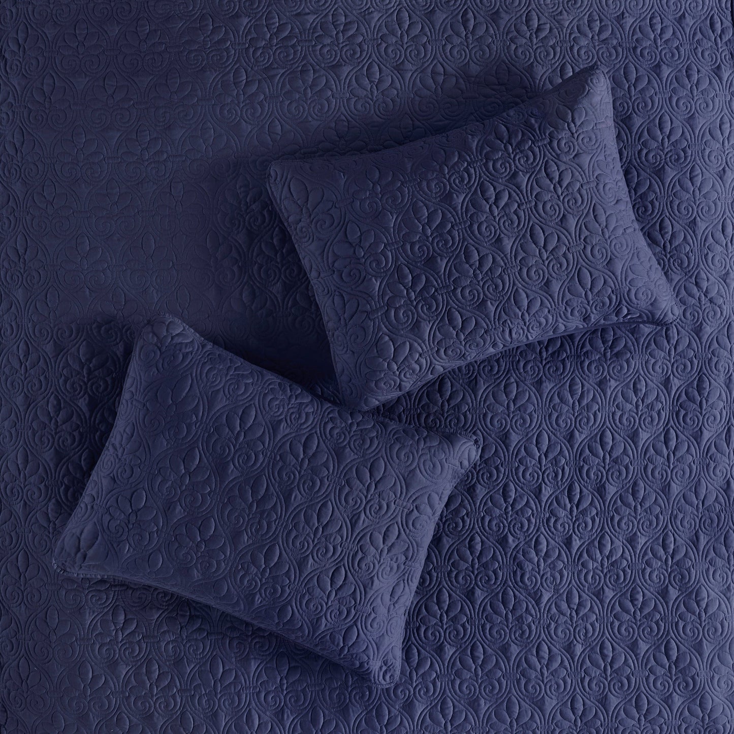 Vancouver 3 Piece Fitted Bedspread Set Navy