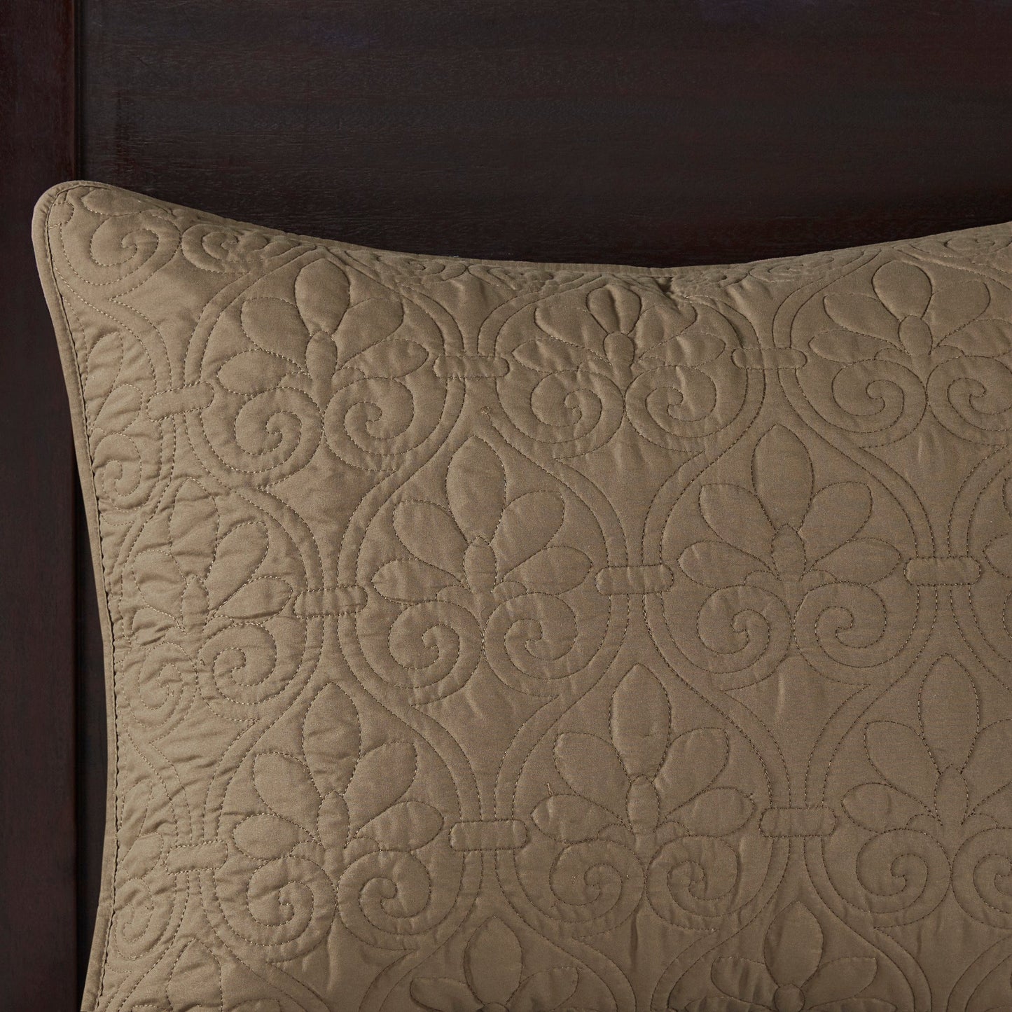 Vancouver Reversible Bedspread Set