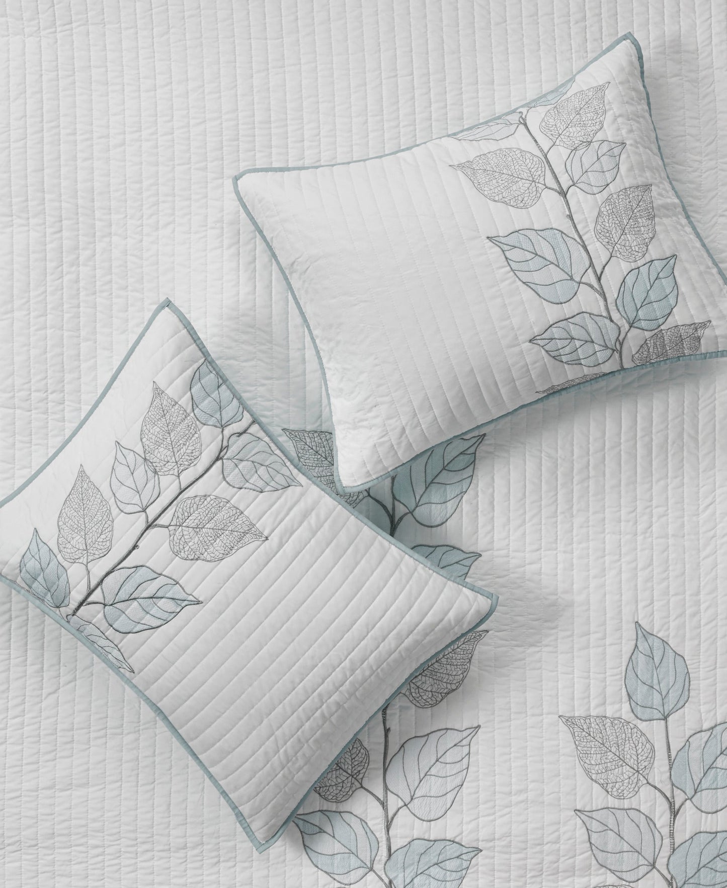 Marissa 6 Piece Embroidered Quilt Set with Throw Pillows