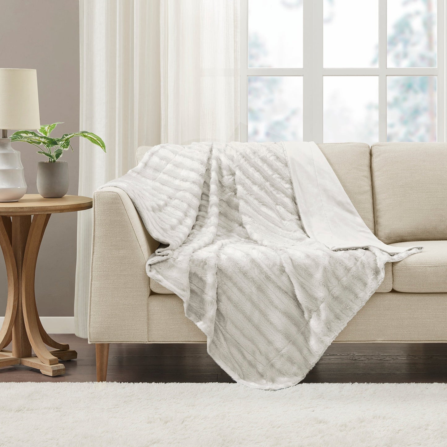 York Long Fur Throw
