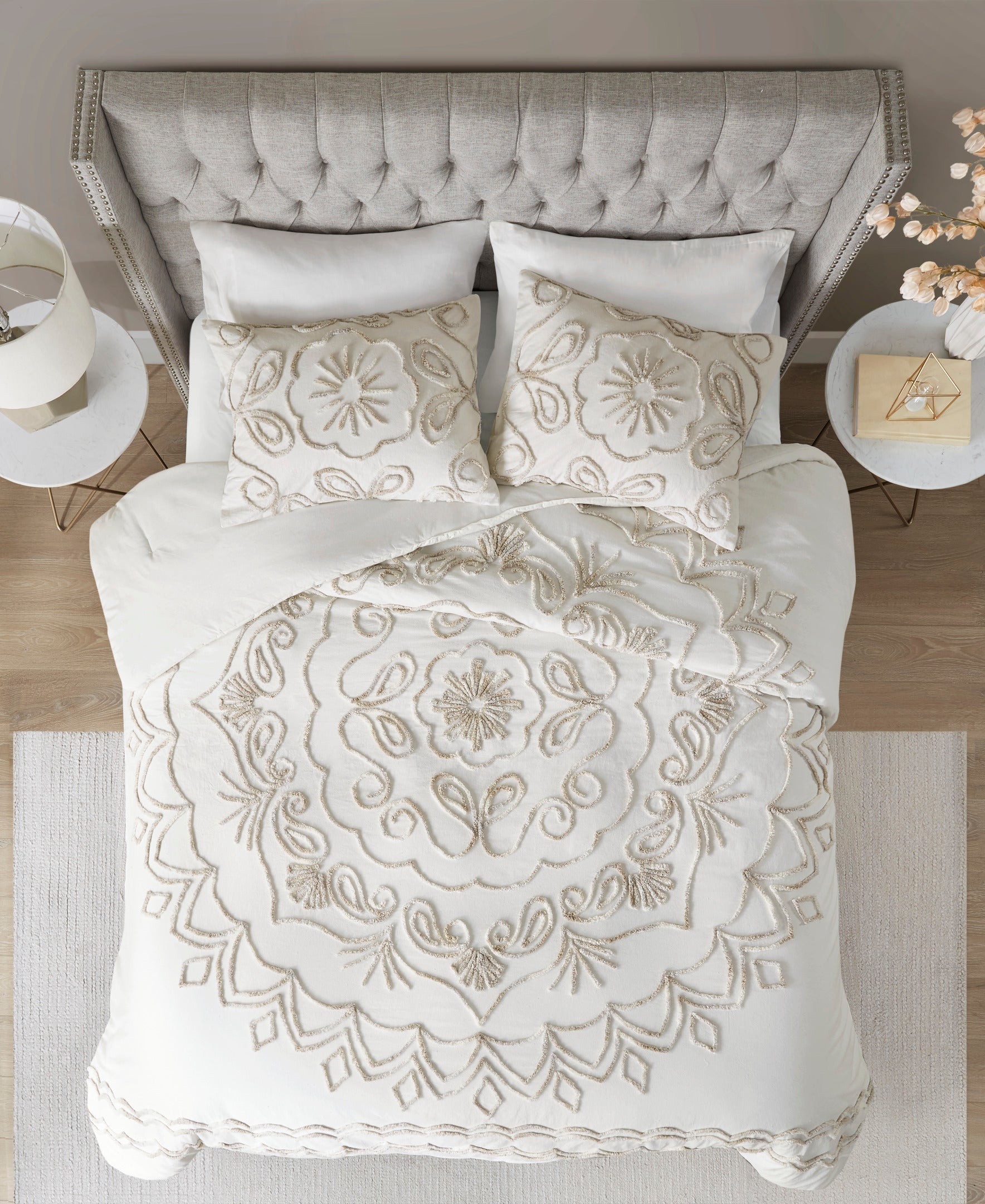 Ivory/Taupe