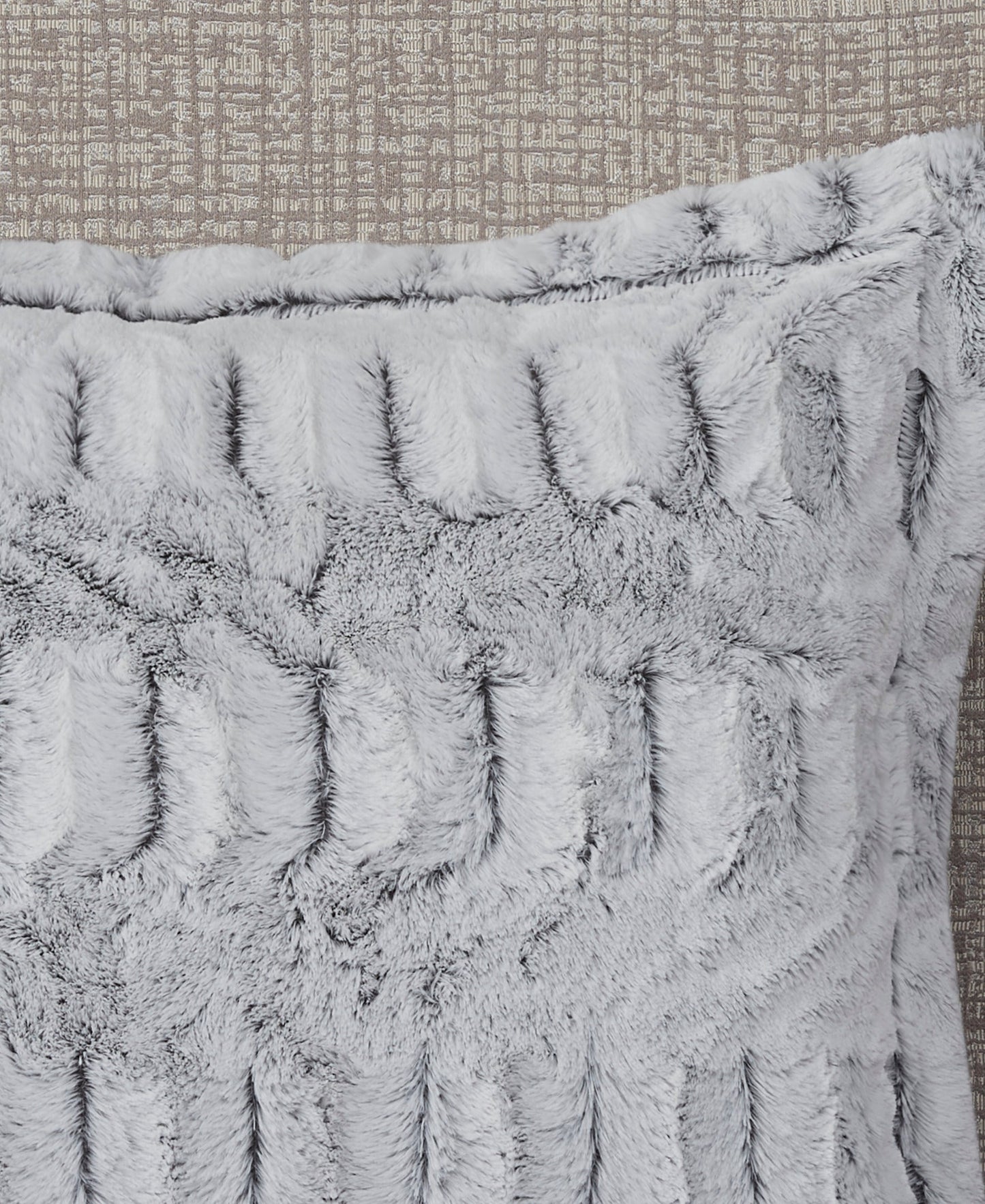 Margot Faux Fur Comforter Mini Set