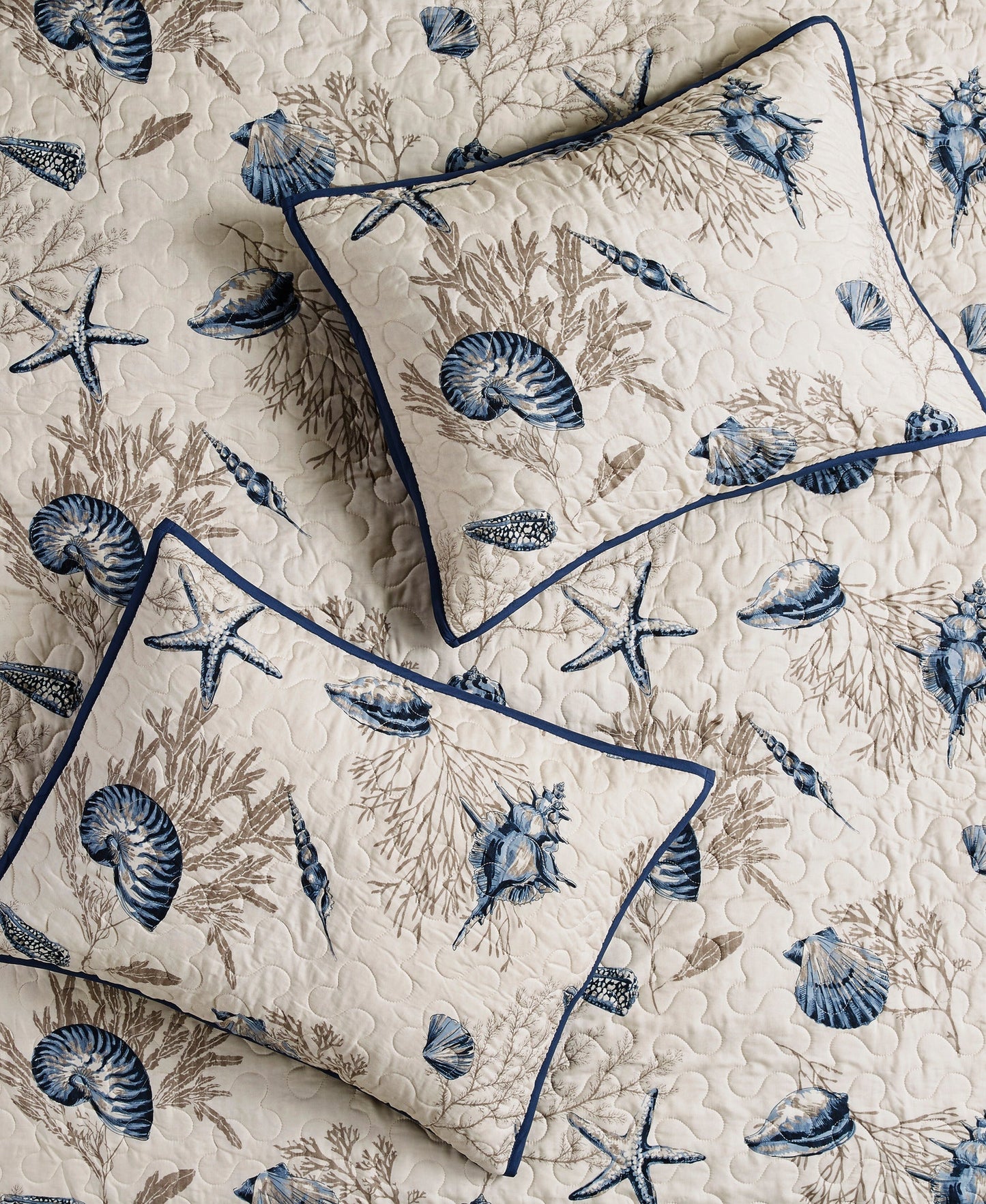 Rockaway Quilt Set with Throw Pillows