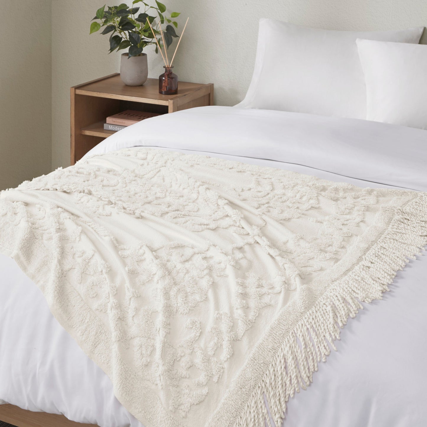 Mila Chenille Lightweight Throw with Fringe Tassel